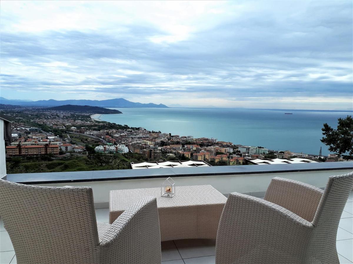 Villa Treglia B&B Formia Exteriör bild
