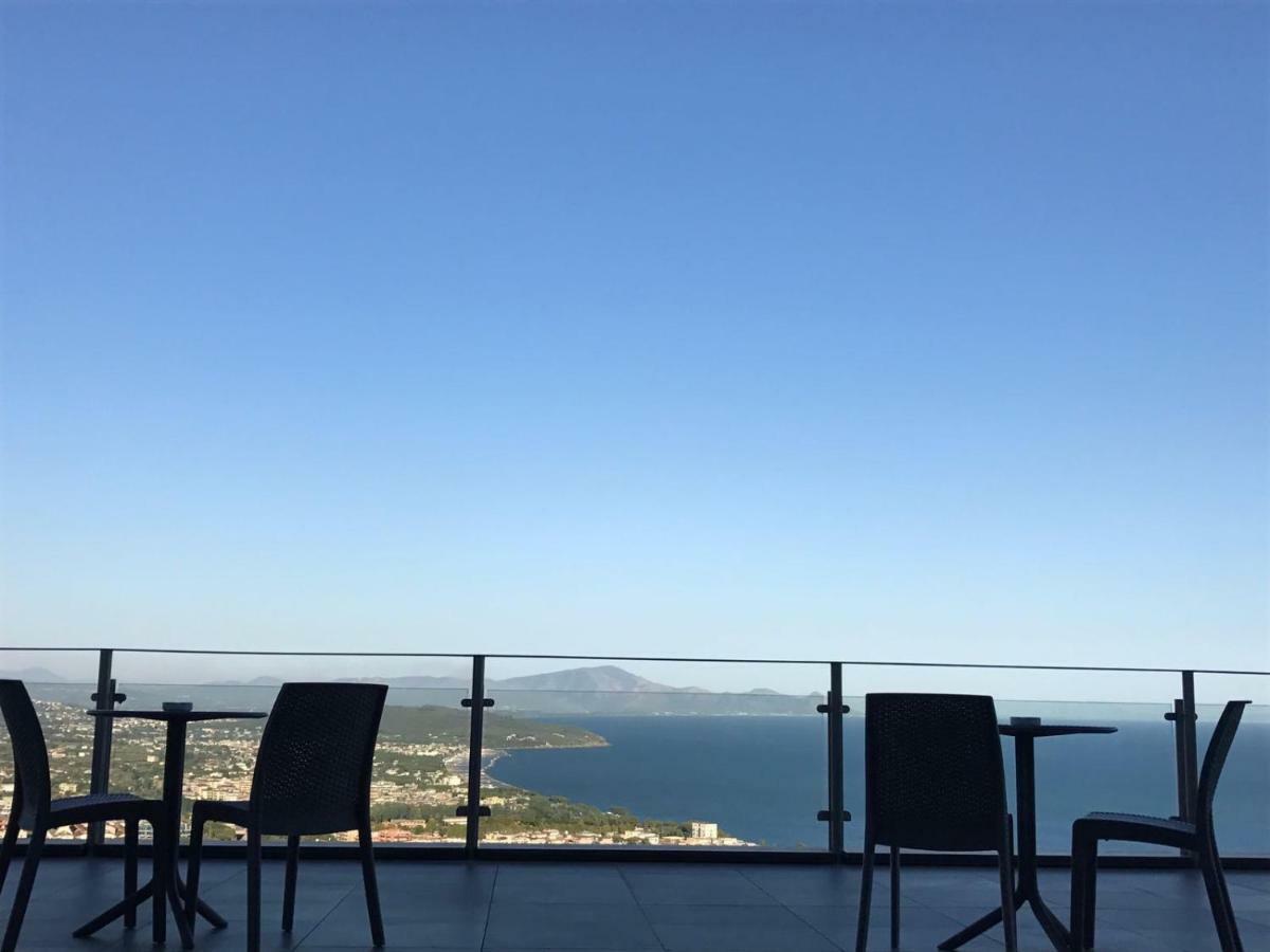 Villa Treglia B&B Formia Exteriör bild