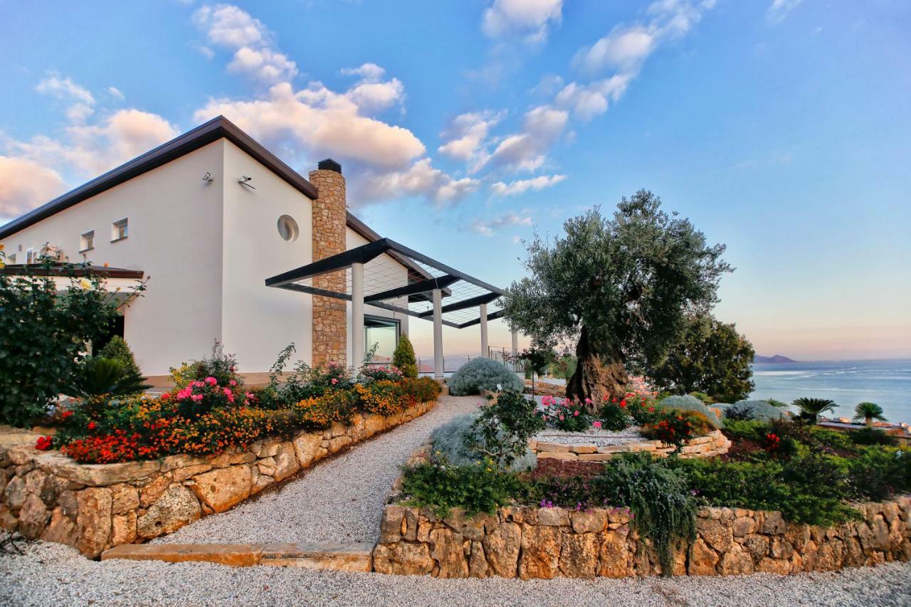 Villa Treglia B&B Formia Exteriör bild